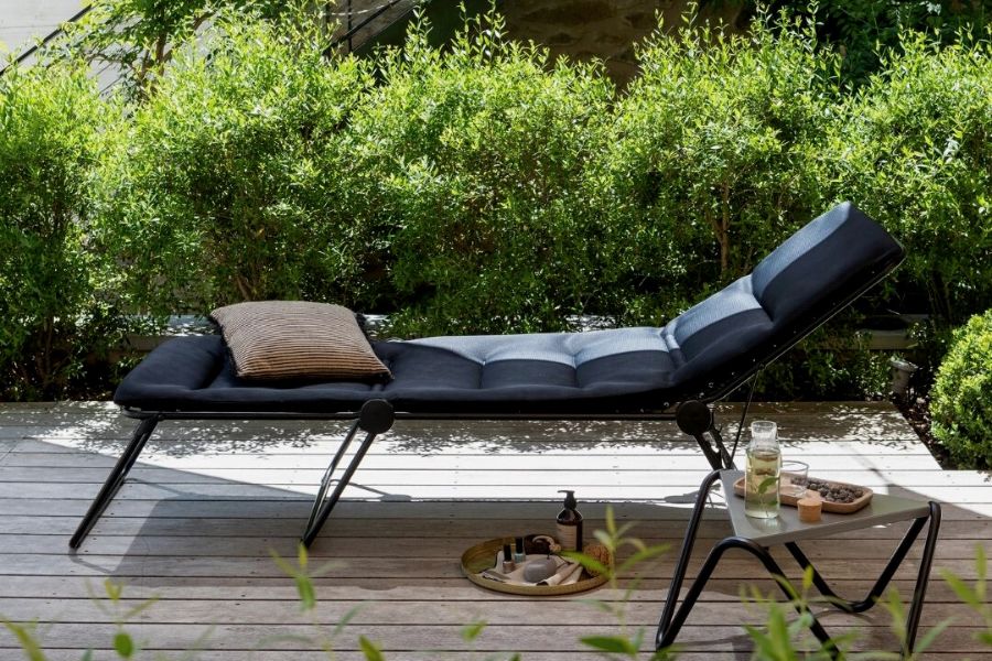 Zero Gravity Chairs: The Ultimate Relaxation Solution